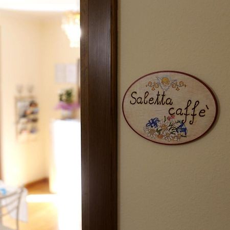 デセンツァーノ・デル・ガルダ La Casa Di Pimpi Bed & Breakfast エクステリア 写真