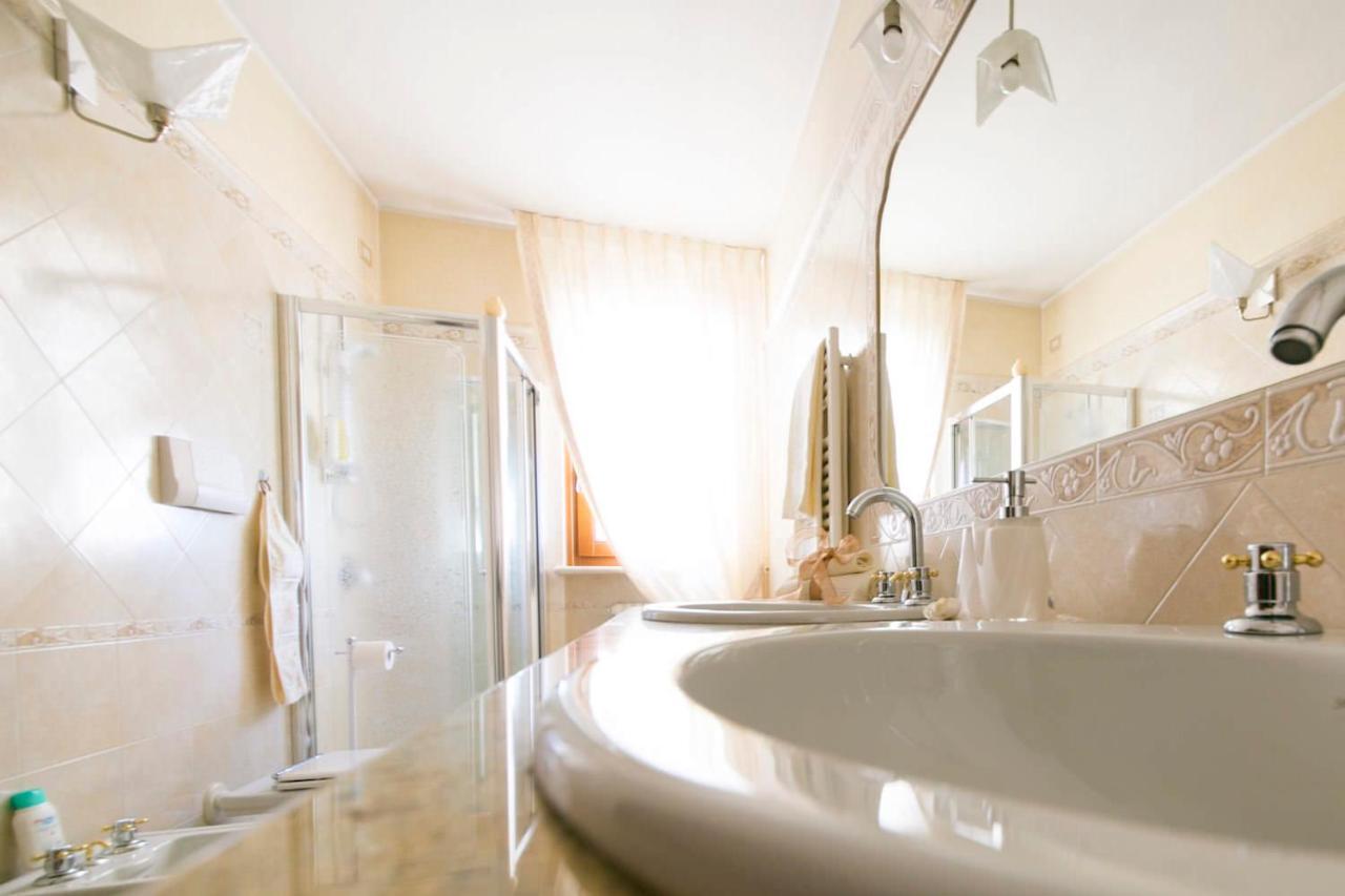 デセンツァーノ・デル・ガルダ La Casa Di Pimpi Bed & Breakfast エクステリア 写真