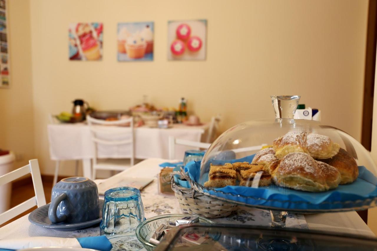 デセンツァーノ・デル・ガルダ La Casa Di Pimpi Bed & Breakfast エクステリア 写真